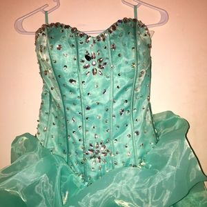 Sweet 16 / Prom / Homecoming dress (Mint green blue) says Size in picture. New!
